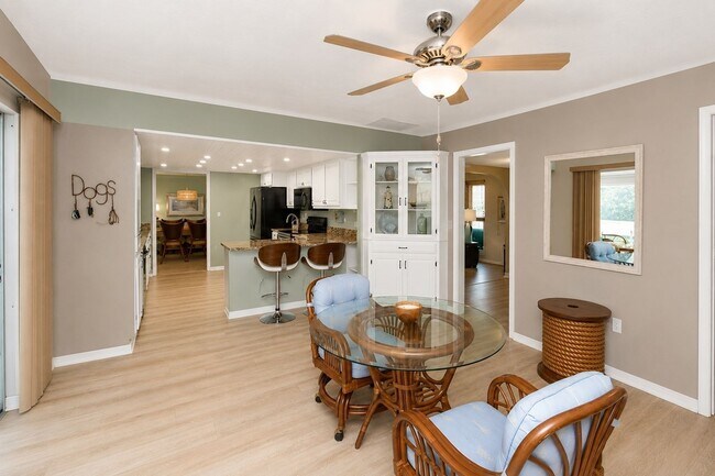 Building Photo - 2876 Captiva Dr