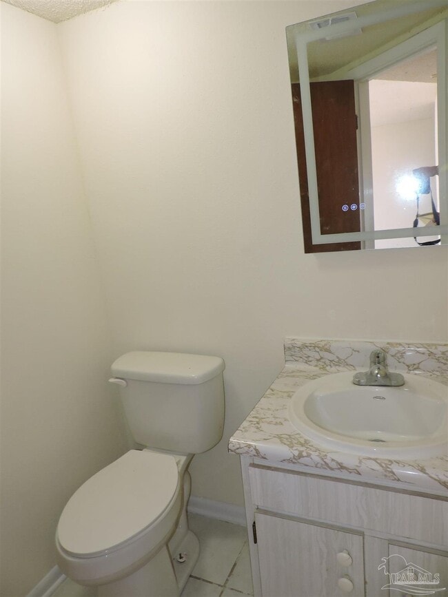 Foto del edificio - 728 N Fairfield Dr