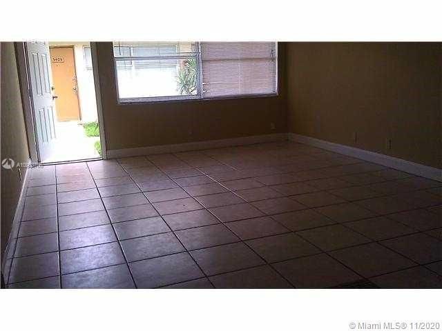 Foto del edificio - 5413 NW 24th St