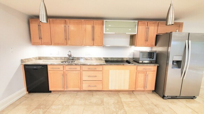 Building Photo - 36 Sunhill Ln