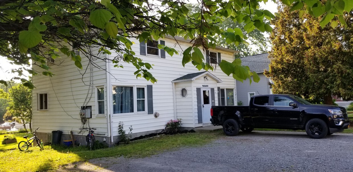 Primary Photo - 45 Linden St