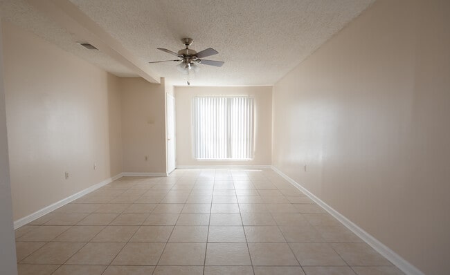 Foto del edificio - 14355 S Harrells Ferry Rd
