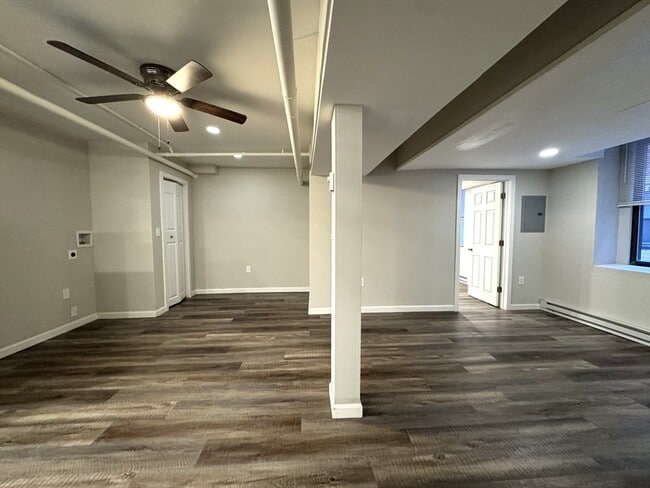 Building Photo - 331 Broadway