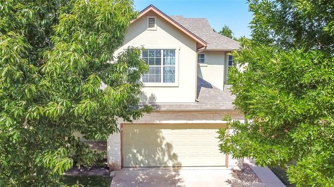 Building Photo - 2410 Great Oaks Dr