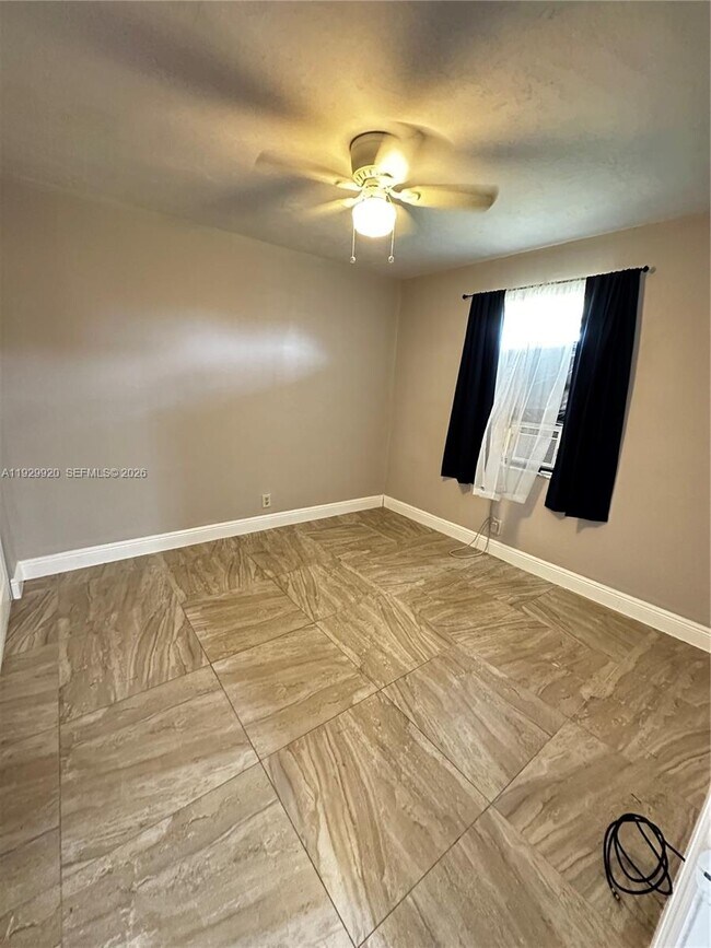 Foto del edificio - 2120 NW 4th St