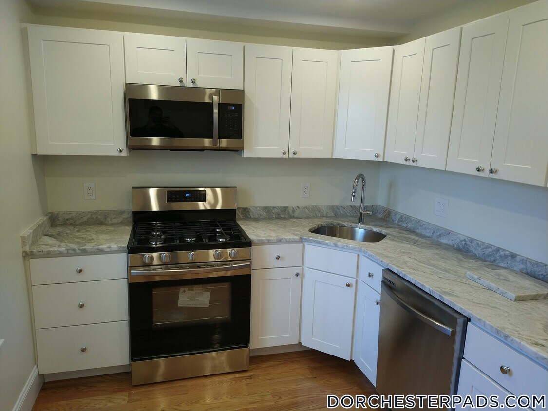 Foto principal - 127 Shirley St