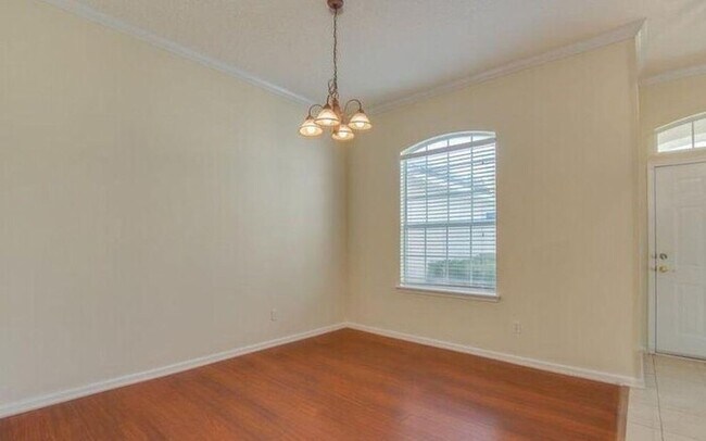 Building Photo - Oceanway Area