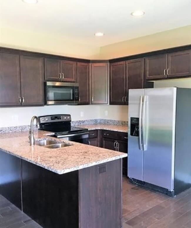 Foto del edificio - 1518 Greyrock Ln