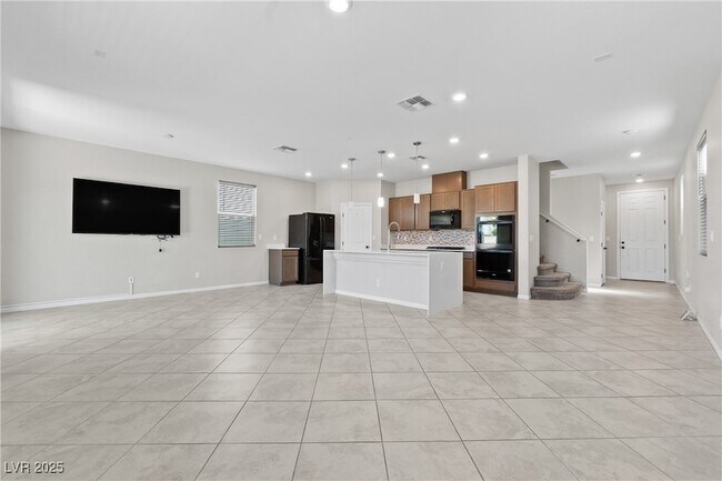 Building Photo - 8338 Carmentis Ave