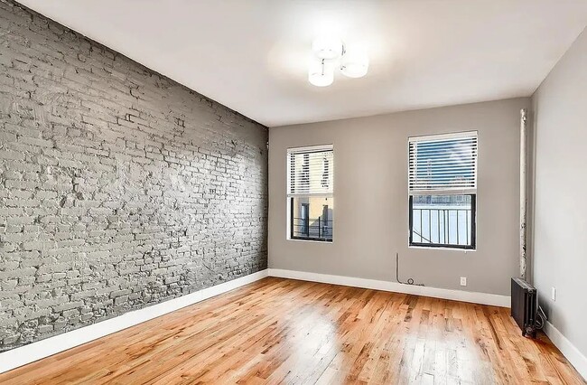 Building Photo - 554 West 181st Street