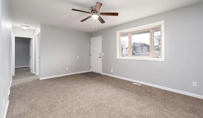 Building Photo - Beautifully Remodeled 2 Bed 1 Bathroom Home!