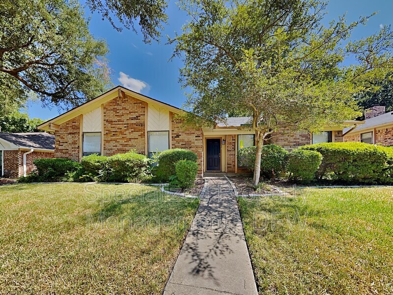 Primary Photo - 5106 Woodmeadow Dr