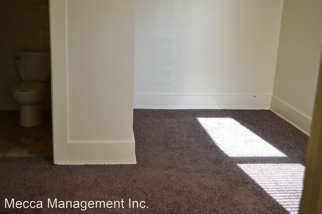 Building Photo - 1 br, 1 bath Apartment - 503 N Main St.
