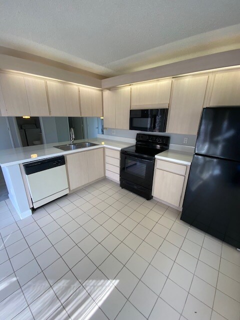 Building Photo - 1803 Middleton Way