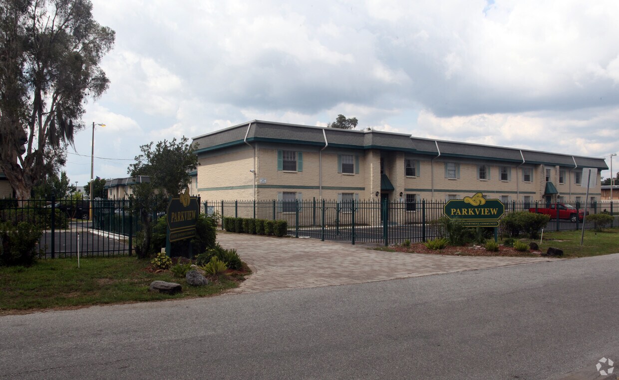 Foto del edificio - Parkview Apartments