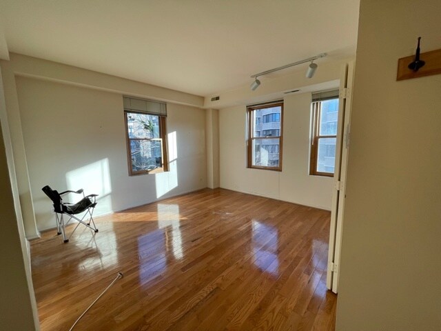 Foto del edificio - 1133 13th St NW