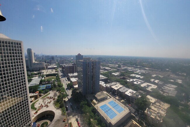 Foto del edificio - 5415 N Sheridan Rd