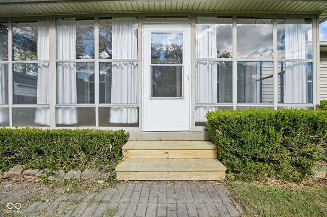 Building Photo - 1920 E 67th St