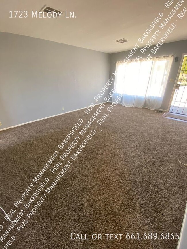 Building Photo - 1723 Melody Ln - Zero Deposit, Ask us How!