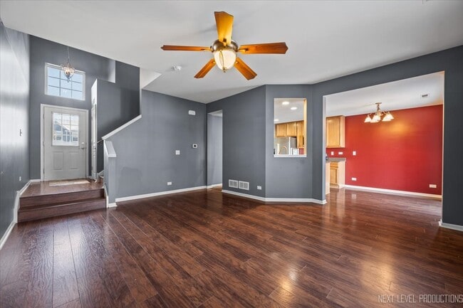 Building Photo - 643 Hawley Dr