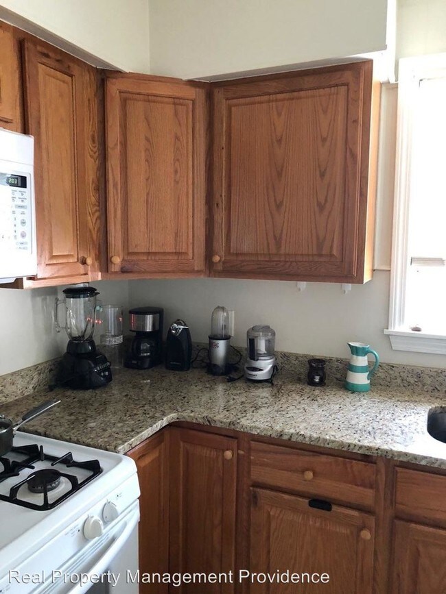 Foto del edificio - 2 br, 1 bath House - 90 Job Street, 2nd Floor
