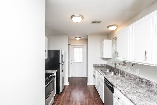 Foto del edificio - 9 Tindell Ct