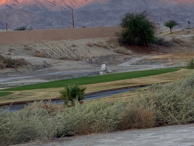 Foto del edificio - 42417 Lamporo Wy