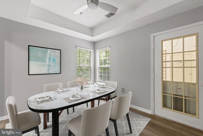 Foto del edificio - 15605 Everglade Ln
