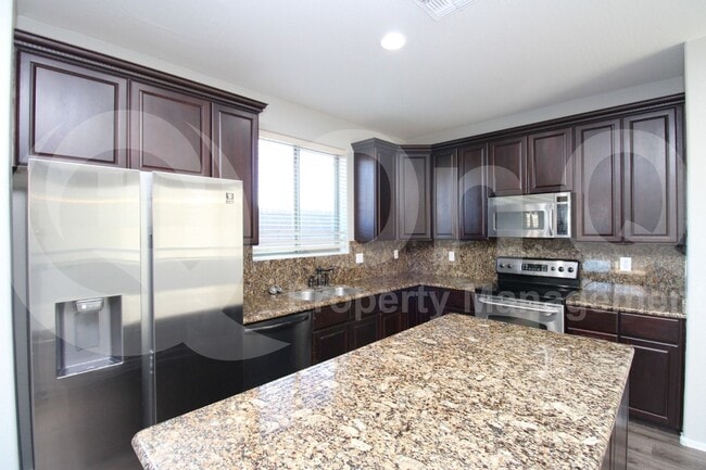Foto del edificio - 3864 E Baars Ave
