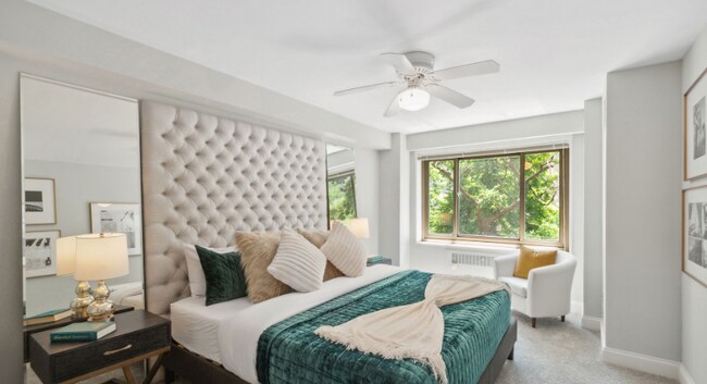 Foto del edificio - 1355 N Lake Shore Dr