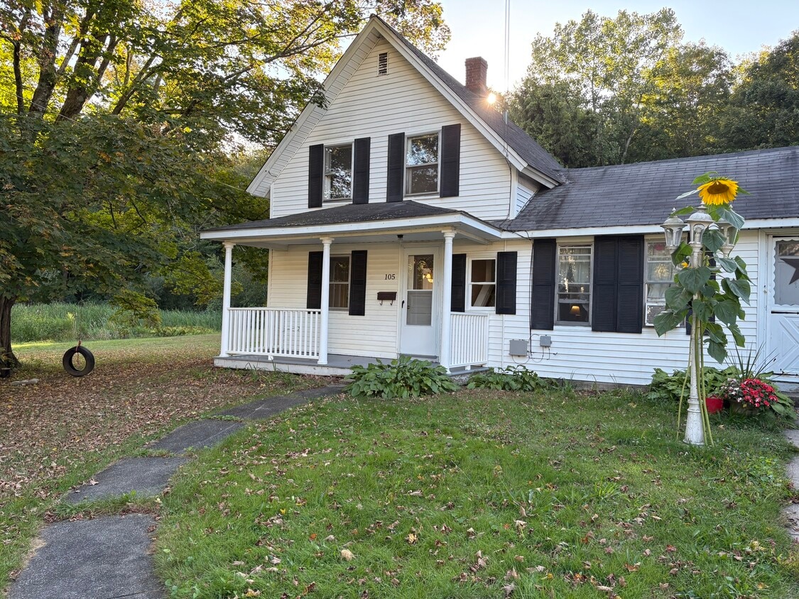 Primary Photo - 105 N Main St
