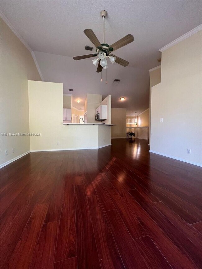 Building Photo - 7 Via De Casas Sur 202, Boynton Beach, FL ...
