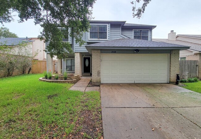 Foto del edificio - Welcome to this beautiful 2 story, 4 bedro...