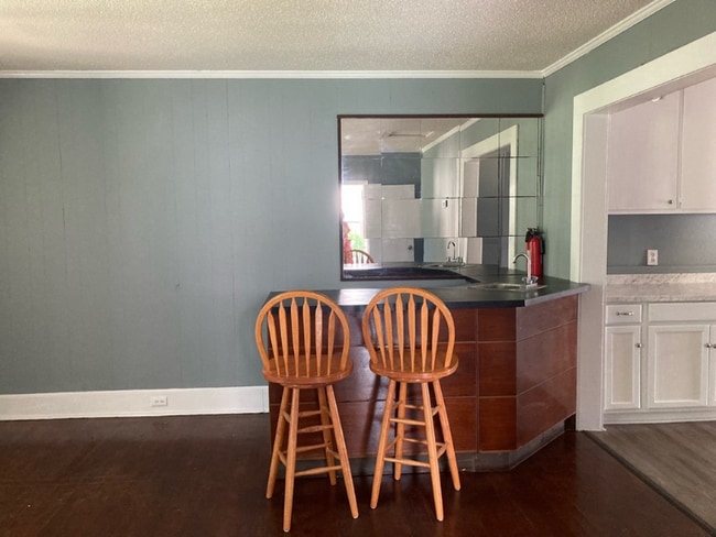 Building Photo - 307 Montgomery St