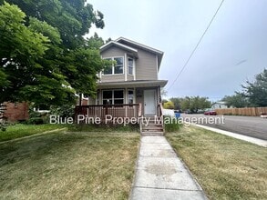 Building Photo - 648 E Poplar St