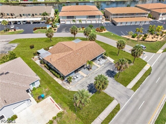 Building Photo - 4353 Country Club Blvd