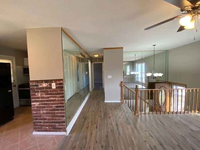 Foto del edificio - Charming 3 Bedroom with Great Yard