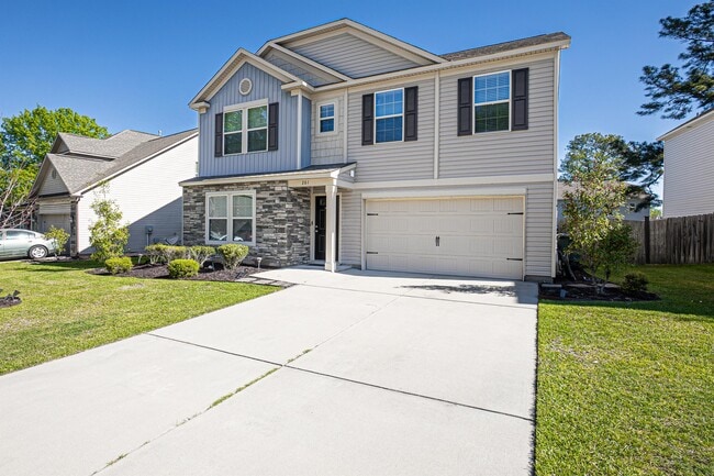Building Photo - 261 Aberlour Dr