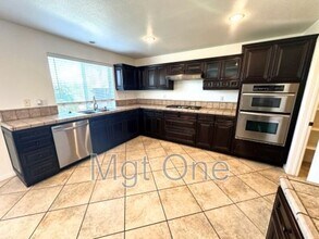 Building Photo - 11026 Evergreen Loop