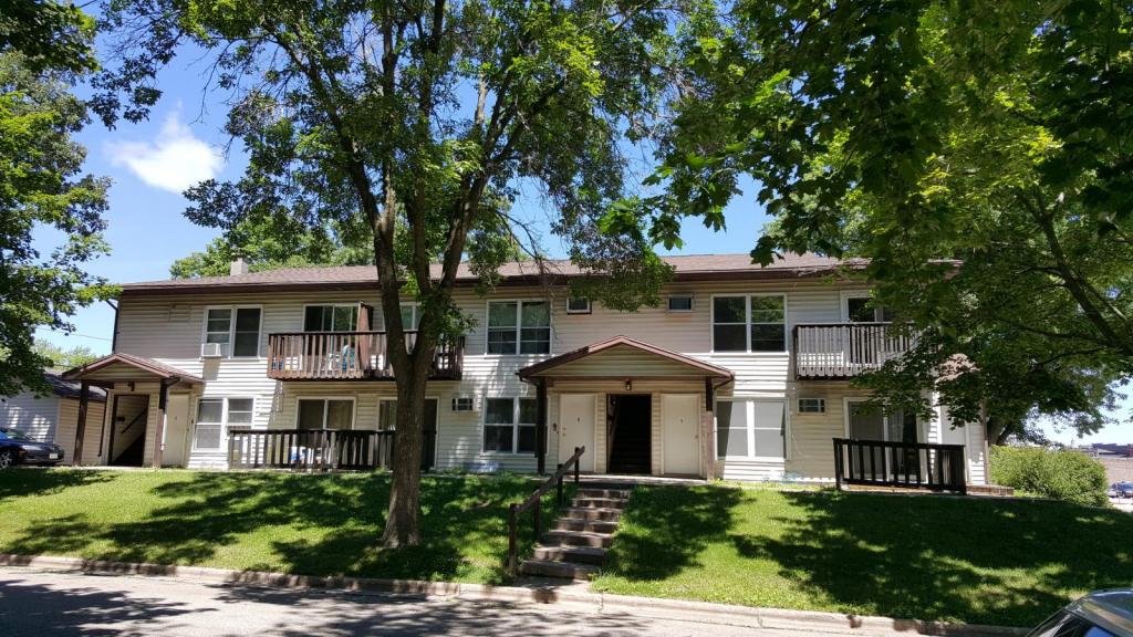 Primary Photo - 102 Blake St