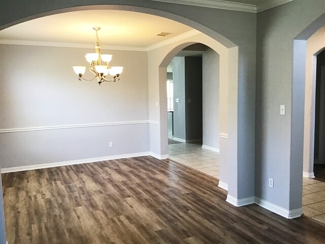 Building Photo - 13564 Saddlewood Drive