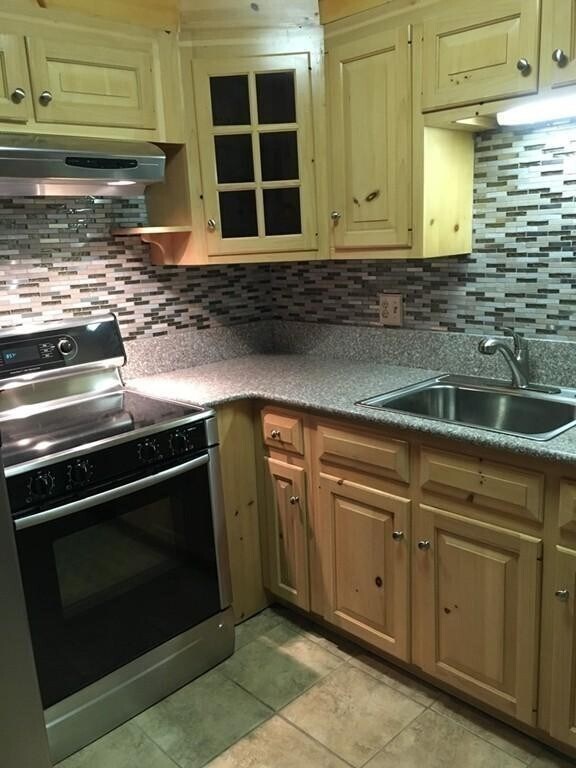 6 Williamsburg Ct Unit 11, Shrewsbury, MA 01545 Condo for Rent in