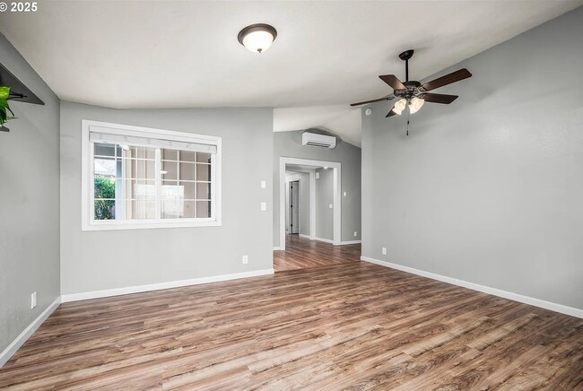 Building Photo - 1215 Cedar Ridge Dr