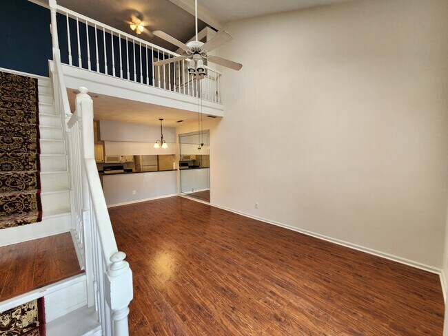 Foto del edificio - 1204 Loose Strife Pl