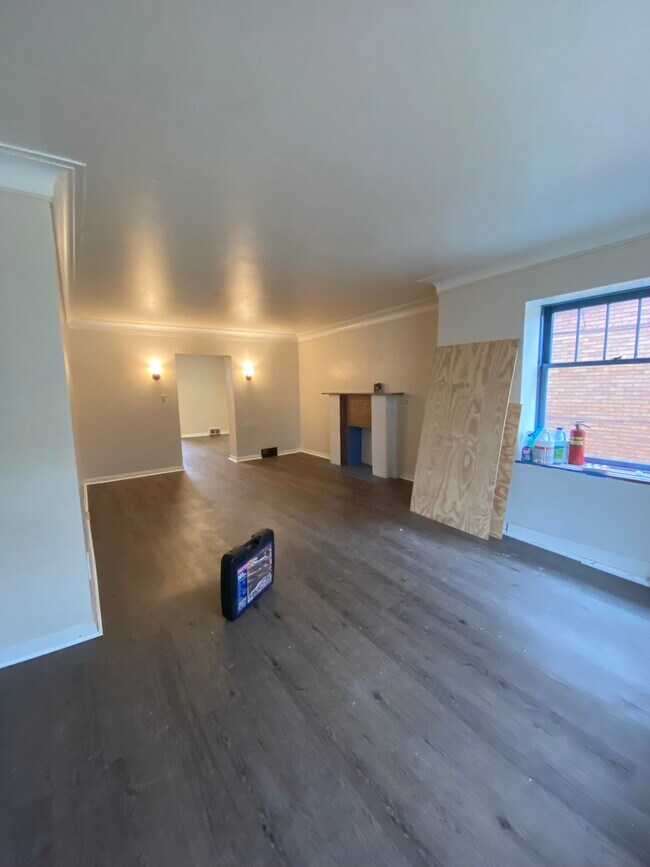 502 Hancock Ave Unit 1, Vandergrift, PA 15690 Apartments in