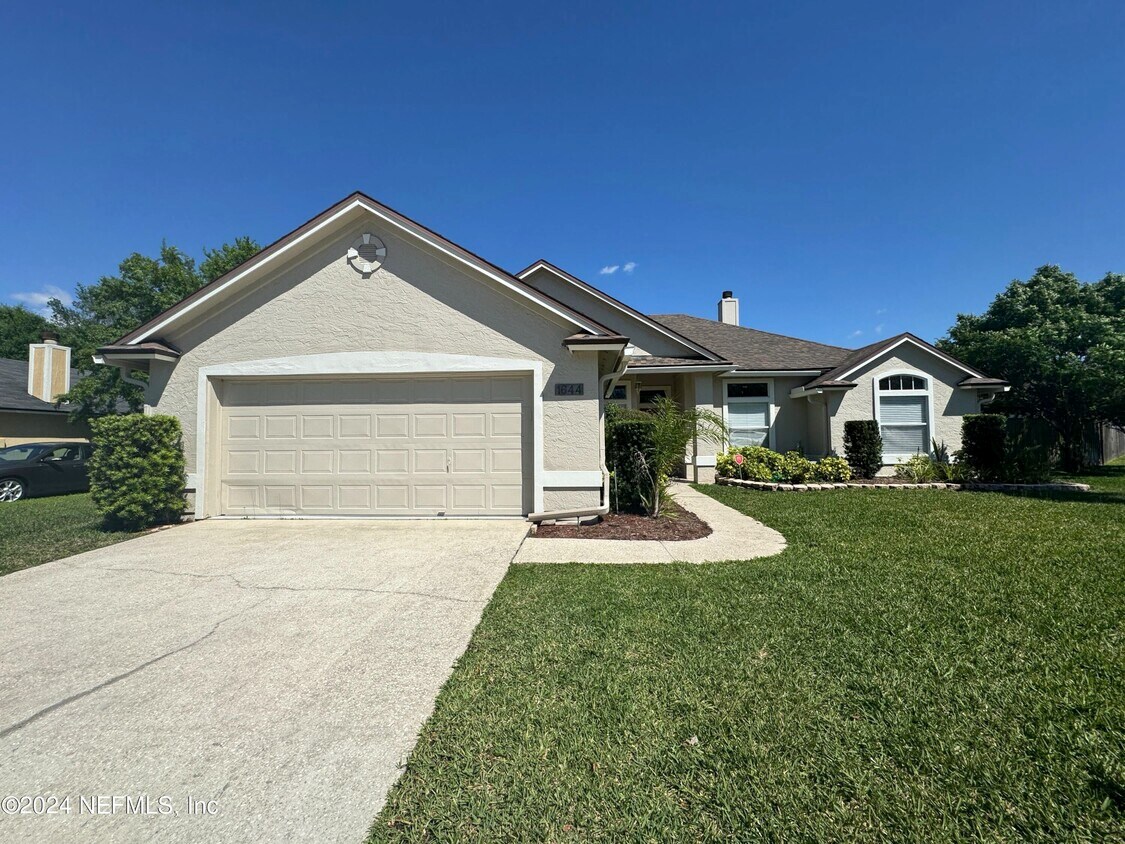Foto principal - 1644 Hampton Pl