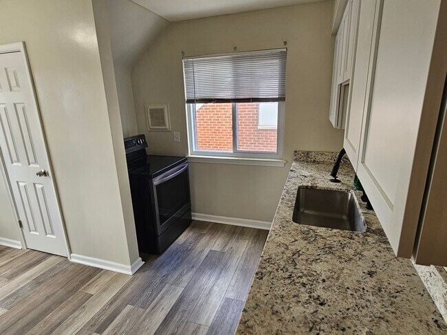 Foto de cocina 2 - 17780 Marquette St