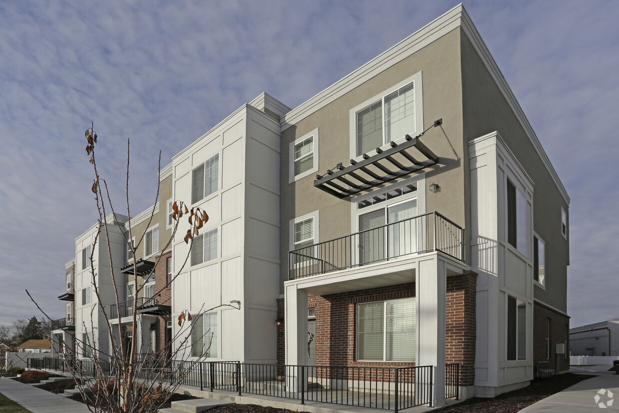 Village at Church and Main Townhomes for Rent Layton, UT