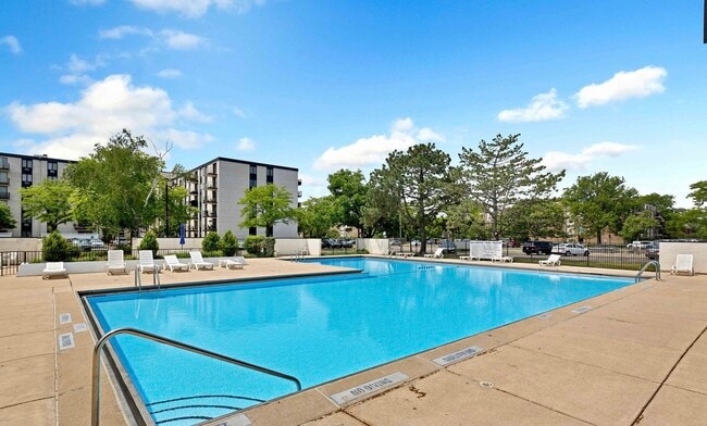 Foto del edificio - 9098 W Terrace Dr