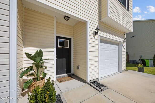 Building Photo - 407 Frisco Wy